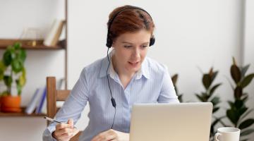 Die drei ersten Online-Trainings, die die HAUS DER UNTERNEHMER GmbH in den Osterferien veranstaltet, drehen sich um Führungs- und Organisationsfragen im Homeoffice. (Foto: iStock)