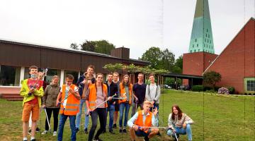 Müllwalk Gruppe Apostelkirche (Copyright: privat)