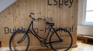 Foto: Originalfahrrad von der Flucht (Standort jetzt: Humberghaus Dingden)