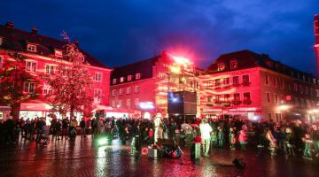 die Illumination öffentlicher Gebäude in Bocholt zum all- jährlichen Lichtersonntag im November.