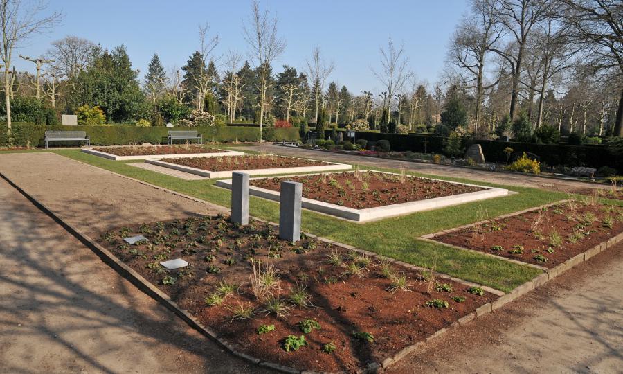 Neue Bestattungsformen auf dem Friedhof - Bild 1 - Ruhegarten