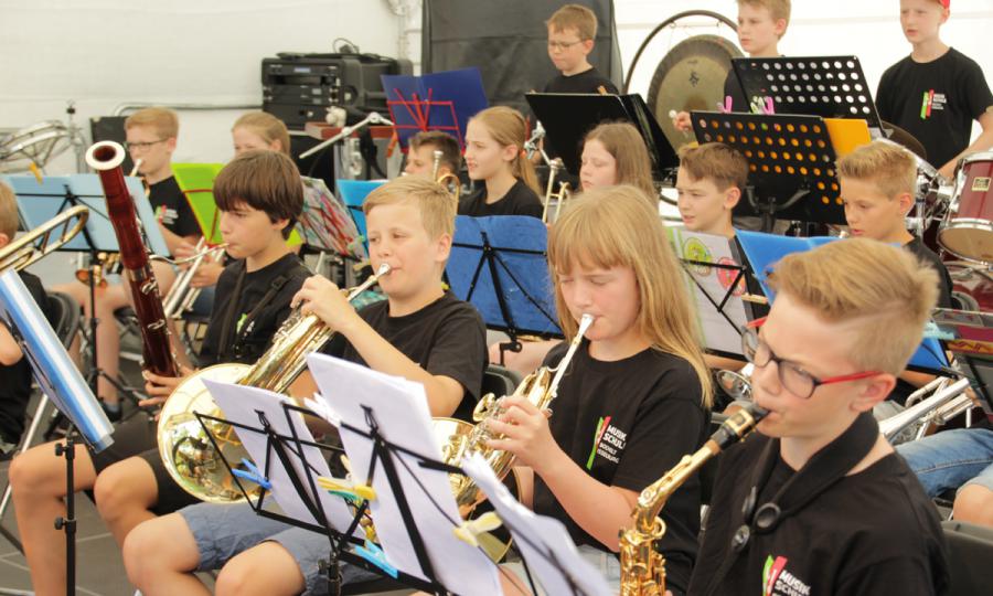 Musikschule: Miniwinds - Auftritt beim Musikschulfest