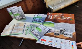 20211110_Bocholt800_Historisches Sticker-Sammelalbum und Stickertüten Foto: Stadtmarketing