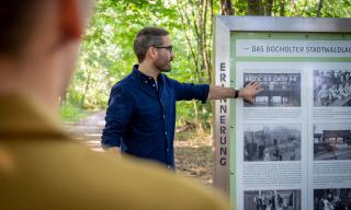 Bild: Der Bocholter Historiker Dr. Marius Lange bietet die Führungen gemeinsam mit dem Stadtmuseum an (Copyright: Stadt Bocholt)