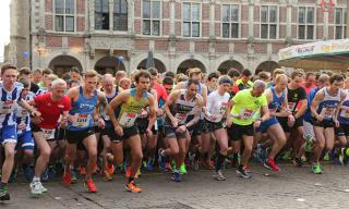 Start des 10 km – Jedermannlaufs (© Sven Betz)
